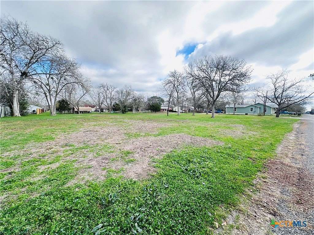 0.53 Acres of Residential Land for Sale in Yoakum, Texas