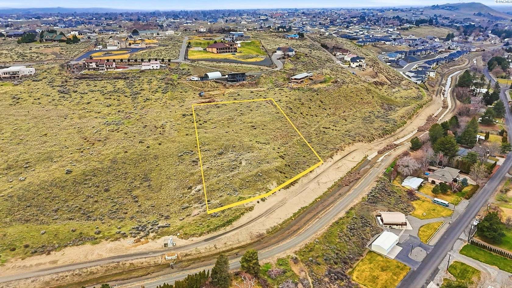 2.5 Acres of Residential Land for Sale in West Richland, Washington