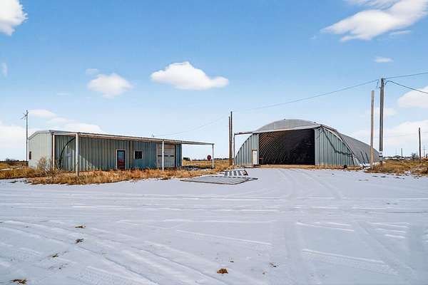 4.88 Acres of Improved Commercial Land for Sale in Seminole, Texas