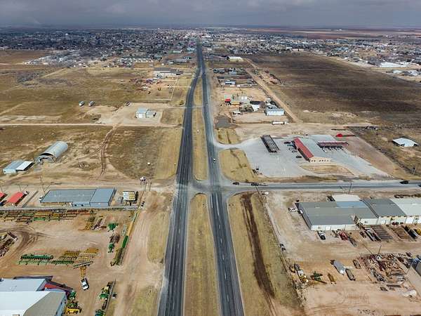 4.88 Acres of Improved Commercial Land for Sale in Seminole, Texas