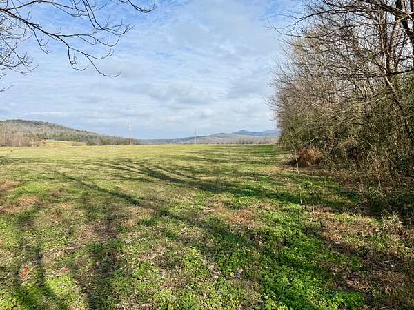 1 Acre of Residential Land for Sale in Mountain View, Arkansas