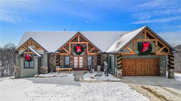 60 Acres of Recreational Land with Home for Sale in De Kalb, Missouri