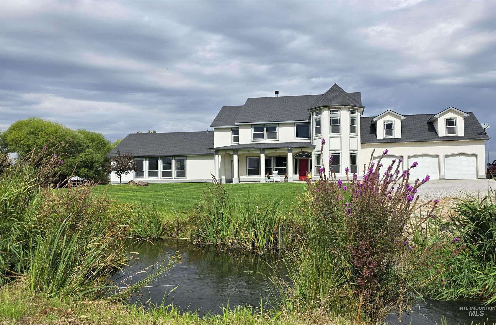 5 Acres of Residential Land with Home for Sale in Emmett, Idaho