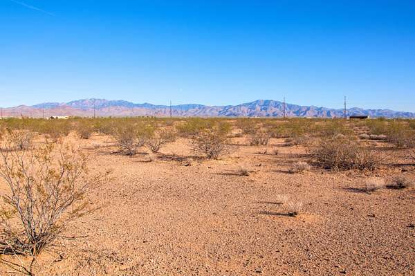 2.25 Acres of Residential Land for Sale in Golden Valley, Arizona