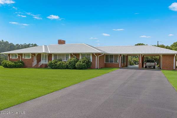 5.9 Acres of Residential Land with Home for Lease in Eagle Springs, North Carolina