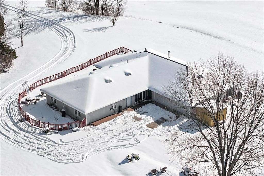 17.2 Acres of Land with Home for Sale in Fults, Illinois