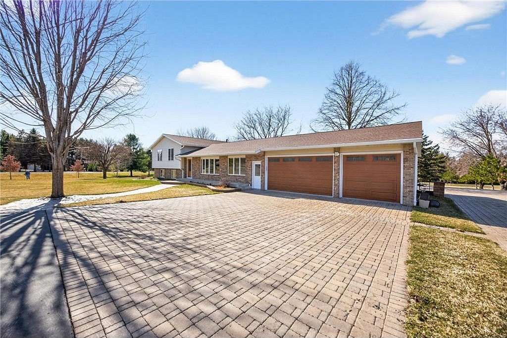 3 Acres of Land with Home for Sale in Rochester, Minnesota