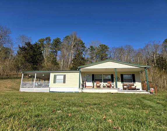 10 Acres of Land with Home for Sale in Somerset, Kentucky