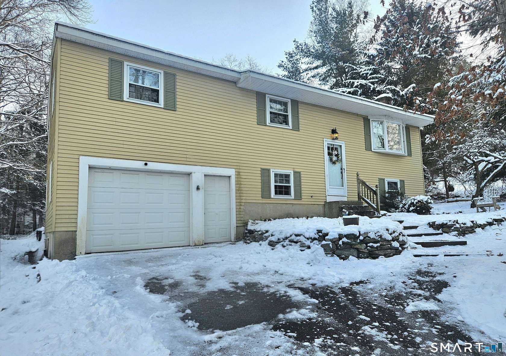 8 Acres of Residential Land with Home for Sale in Hebron, Connecticut