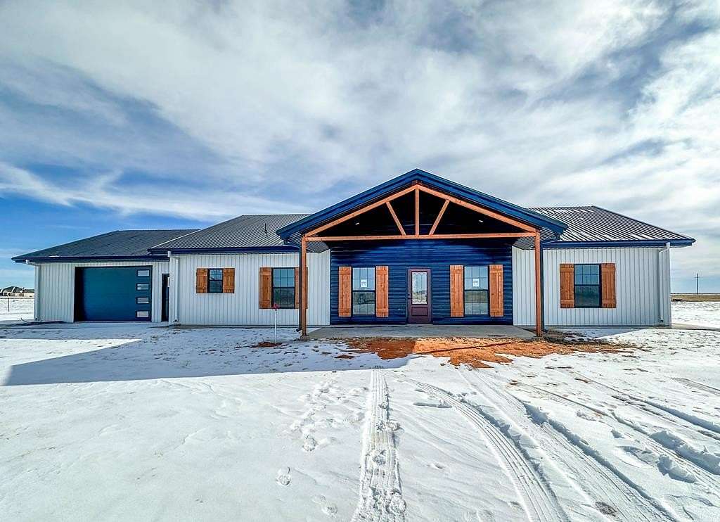 2 Acres of Residential Land with Home for Sale in Brownfield, Texas