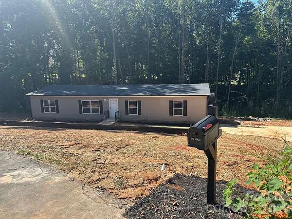 1.72 Acres of Residential Land with Home for Sale in Mooresville, North Carolina