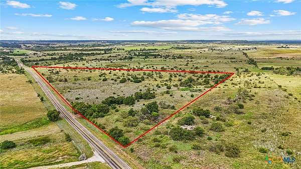 14.4 Acres of Agricultural Land for Sale in Hamilton, Texas