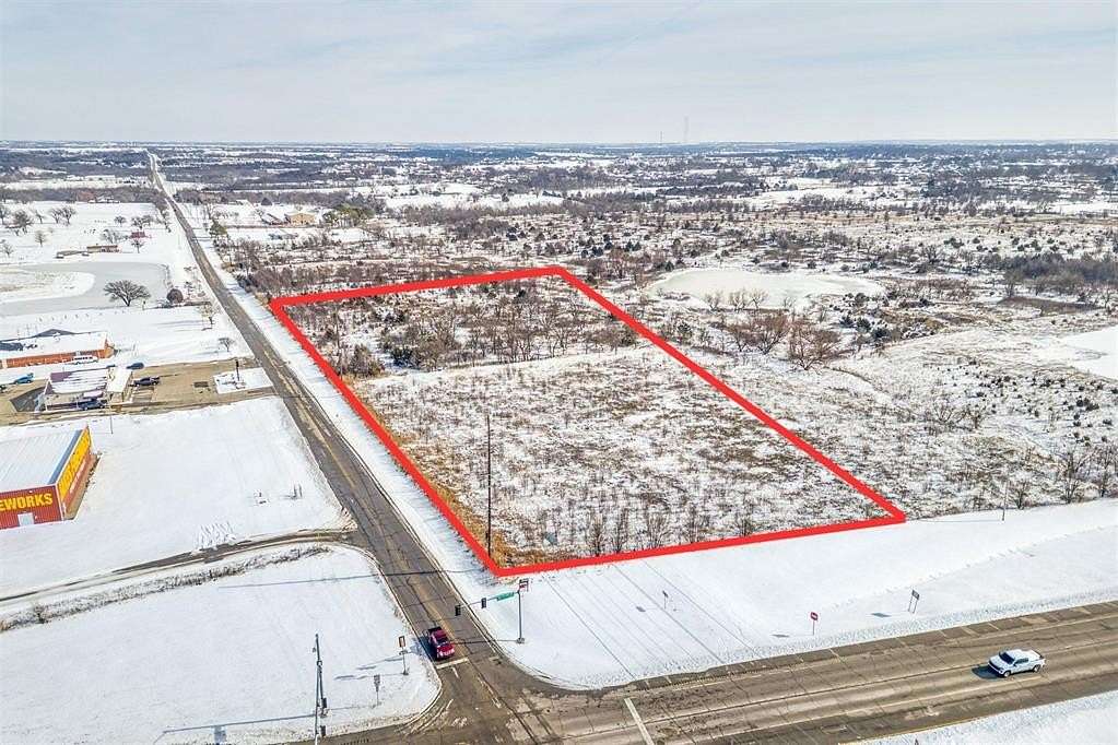 8.72 Acres of Residential Land for Sale in Ponca City, Oklahoma