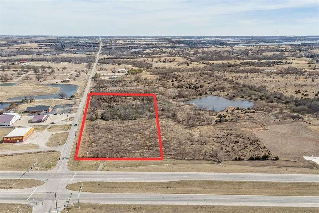 8.72 Acres of Residential Land for Sale in Ponca City, Oklahoma