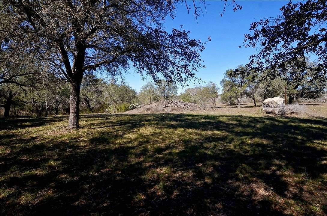 9.17 Acres of Land for Sale in Beeville, Texas