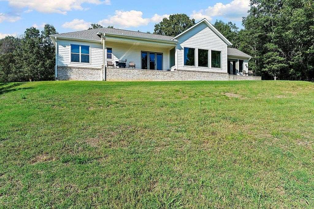 5 Acres of Residential Land with Home for Sale in Springdale, Arkansas