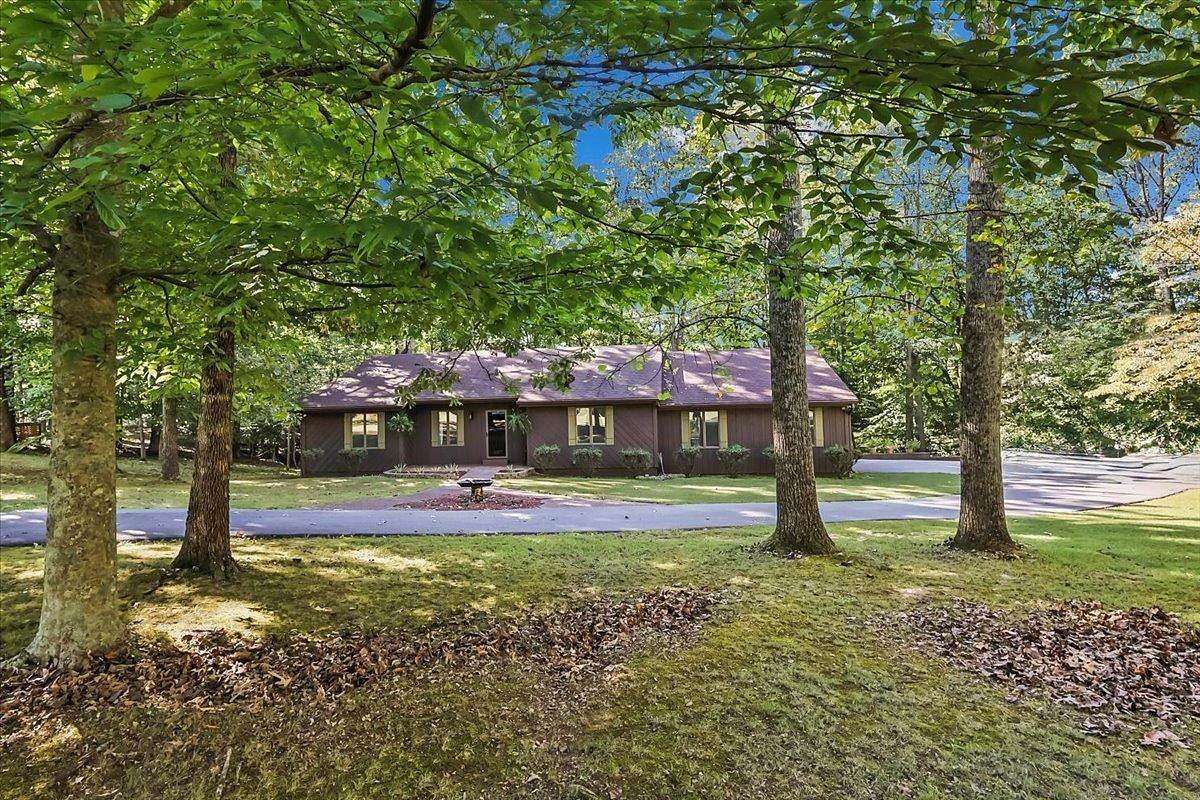 1.6 Acres of Land with Home for Sale in Bowling Green, Kentucky