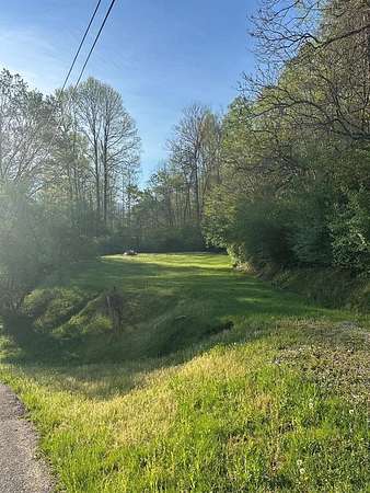 19 Acres of Recreational & Residential Land for Sale in Gays Creek, Kentucky