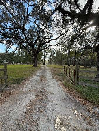 13.4 Acres of Agricultural Land for Sale in Summerfield, Florida