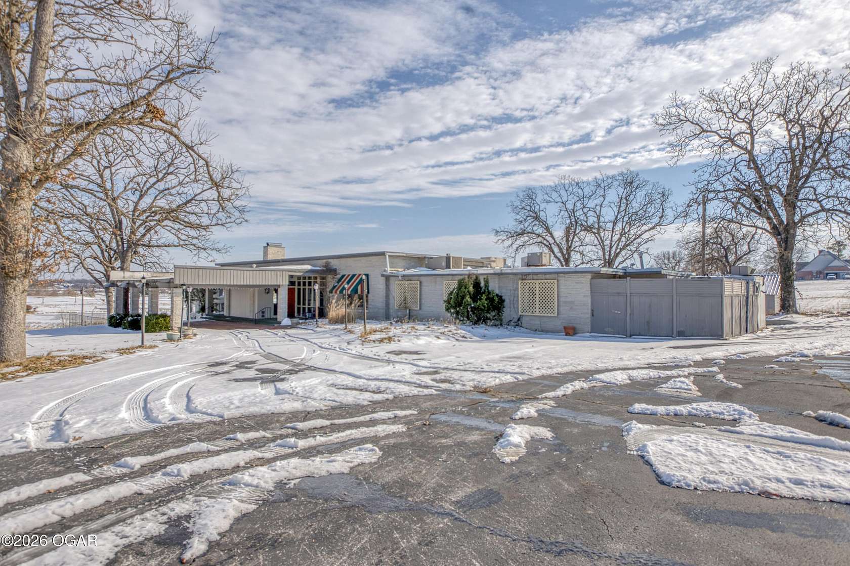 2 Acres of Improved Commercial Land for Sale in Carthage, Missouri