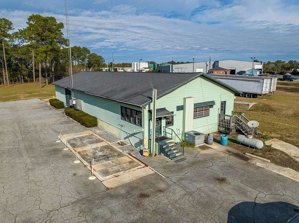 6 Acres of Land for Sale in Tifton, Georgia