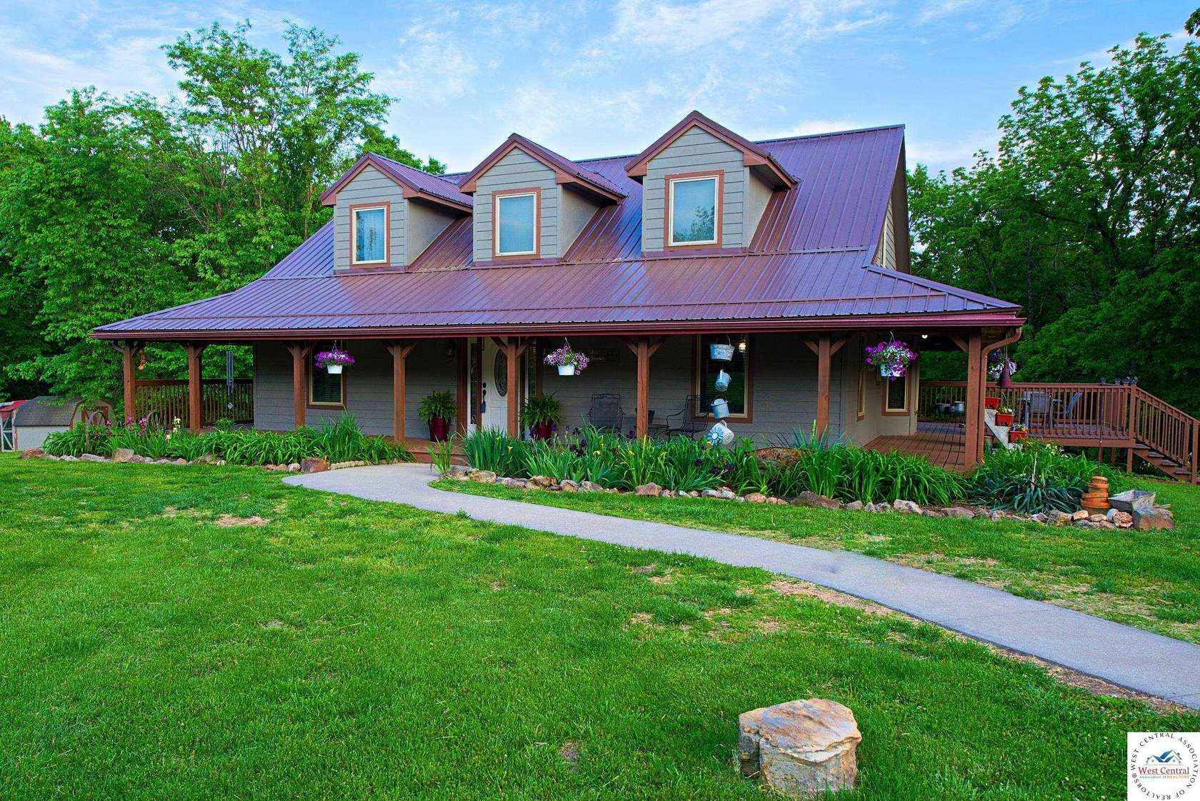 30 Acres of Recreational Land with Home for Sale in Smithton, Missouri