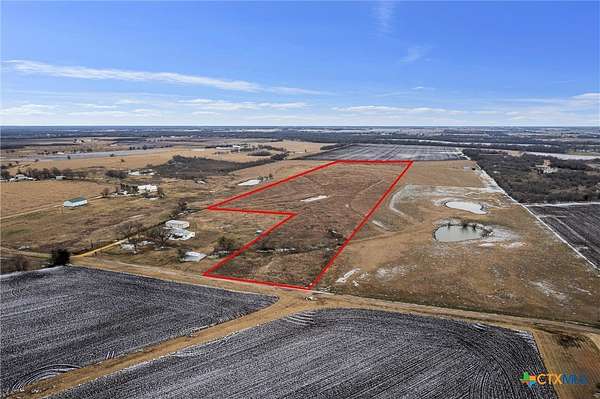 31 Acres of Agricultural Land for Sale in Rockdale, Texas