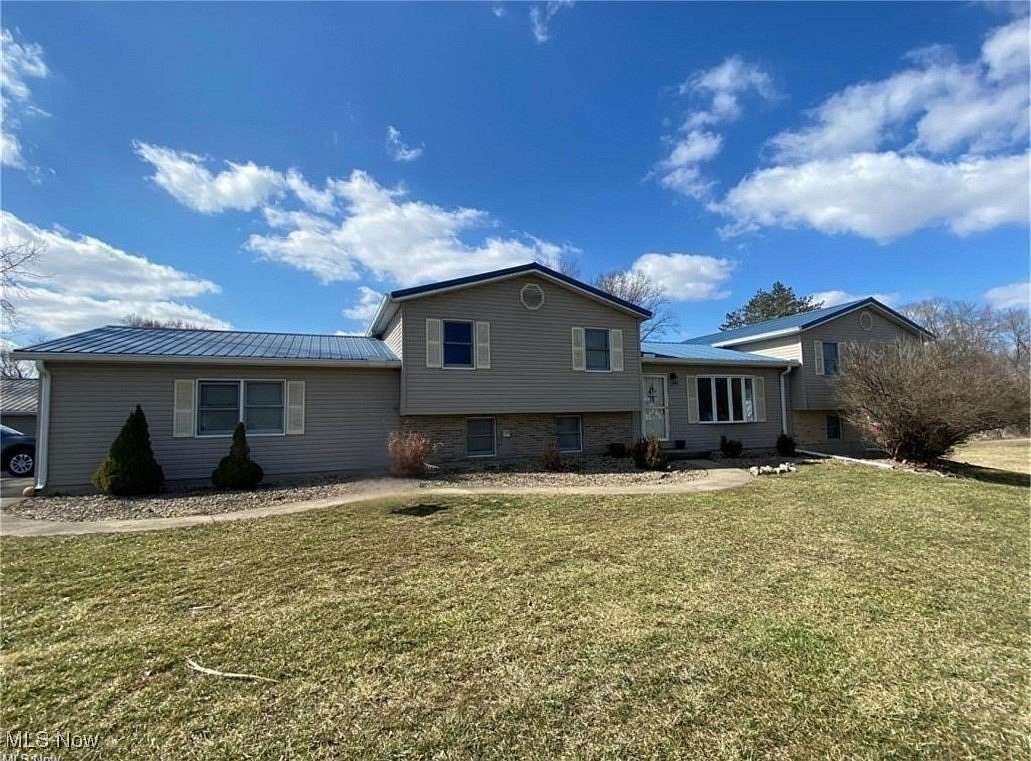 2.66 Acres of Residential Land with Home for Sale in Crooksville, Ohio