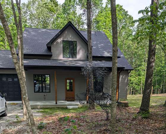 3.46 Acres of Residential Land with Home for Sale in Jamestown, Tennessee