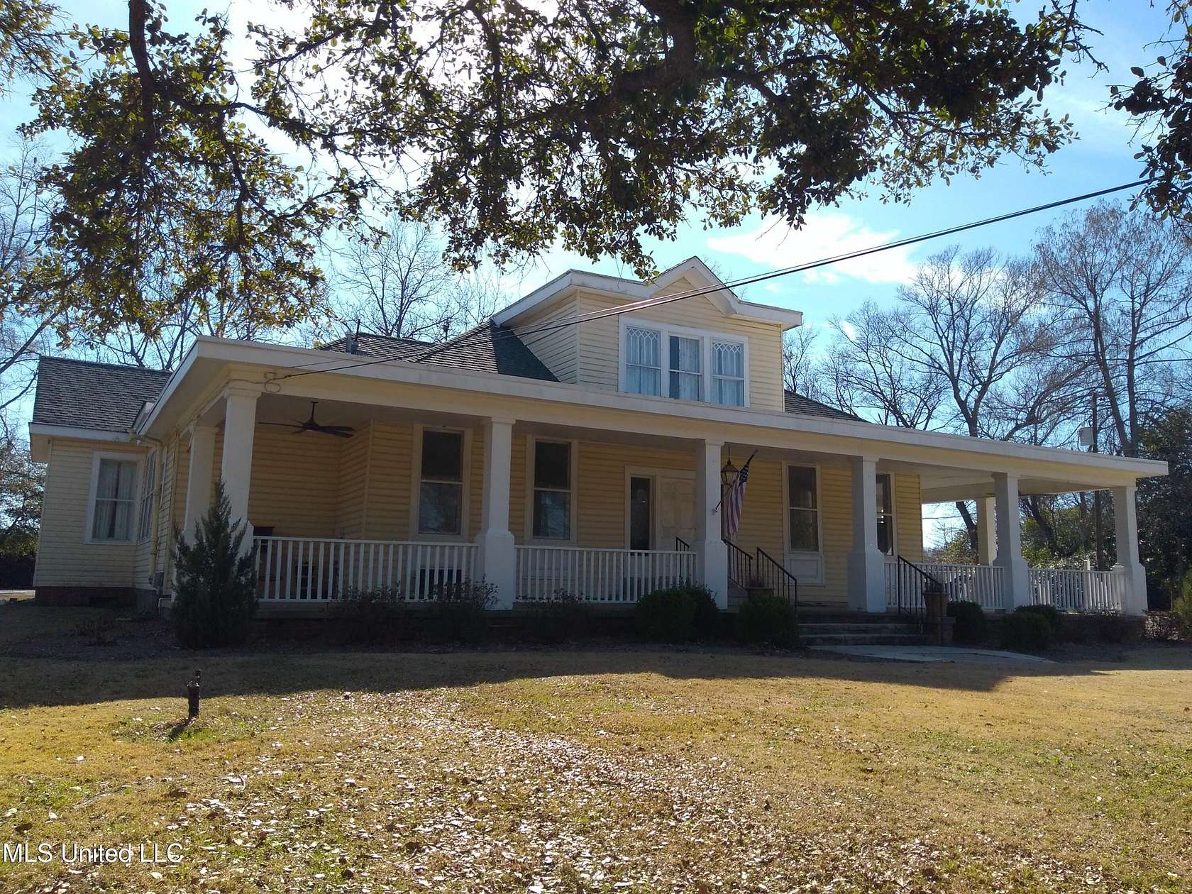 3.17 Acres of Residential Land with Home for Sale in Indianola, Mississippi