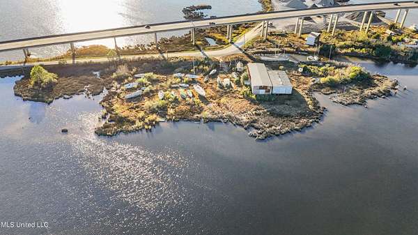 7.88 Acres of Improved Commercial Land for Sale in Moss Point, Mississippi