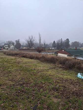 0.25 Acres of Residential Land for Sale in Sunnyside, Washington