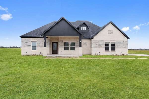 5 Acres of Land with Home for Sale in Greenville, Texas