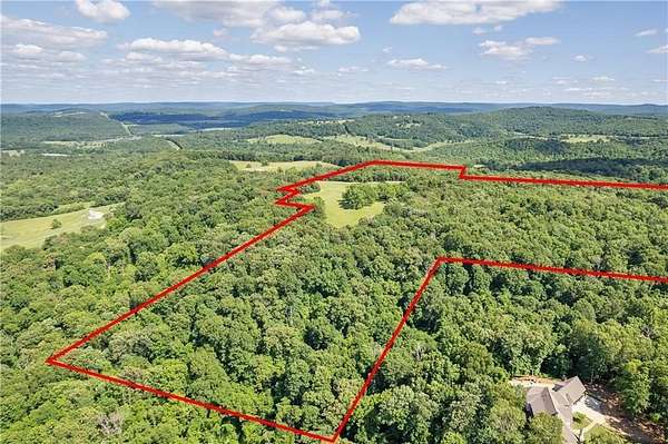80 Acres of Recreational Land for Sale in Fayetteville, Arkansas