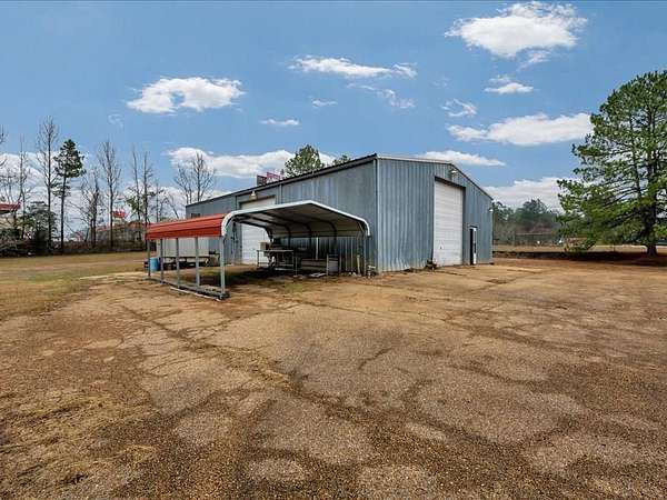 2 Acres of Improved Commercial Land for Sale in Nacogdoches, Texas