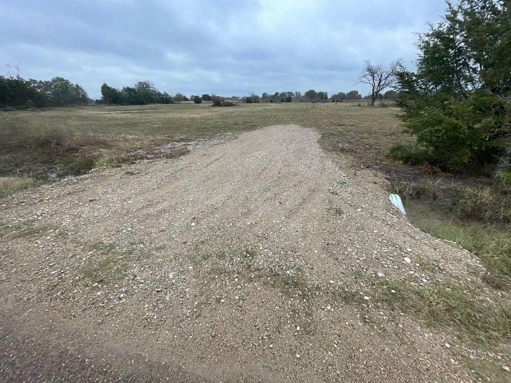 1.37 Acres of Residential Land for Sale in Kaufman, Texas