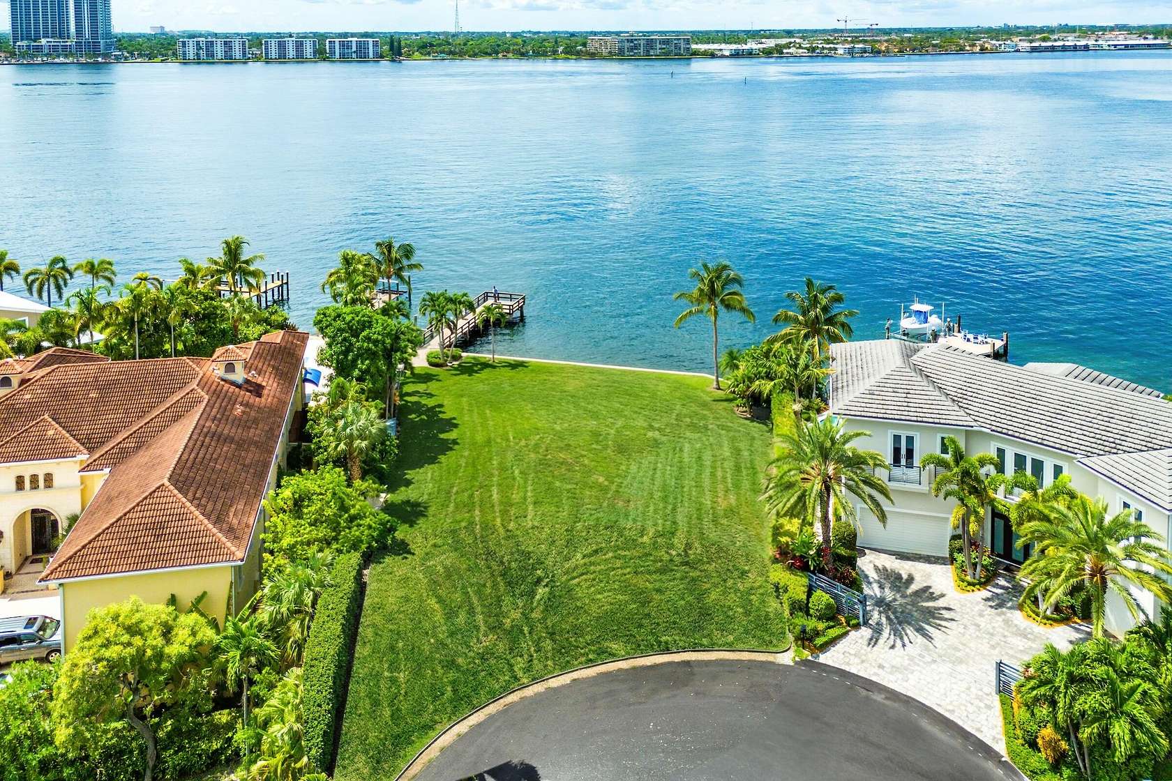 0.32 Acres of Residential Land for Sale in Singer Island, Florida