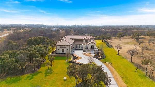 2.23 Acres of Residential Land with Home for Sale in Fort Worth, Texas