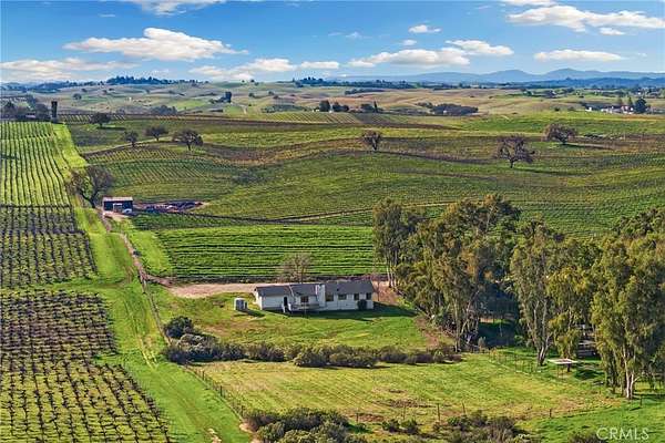 2 Acres of Residential Land with Home for Sale in Paso Robles, California