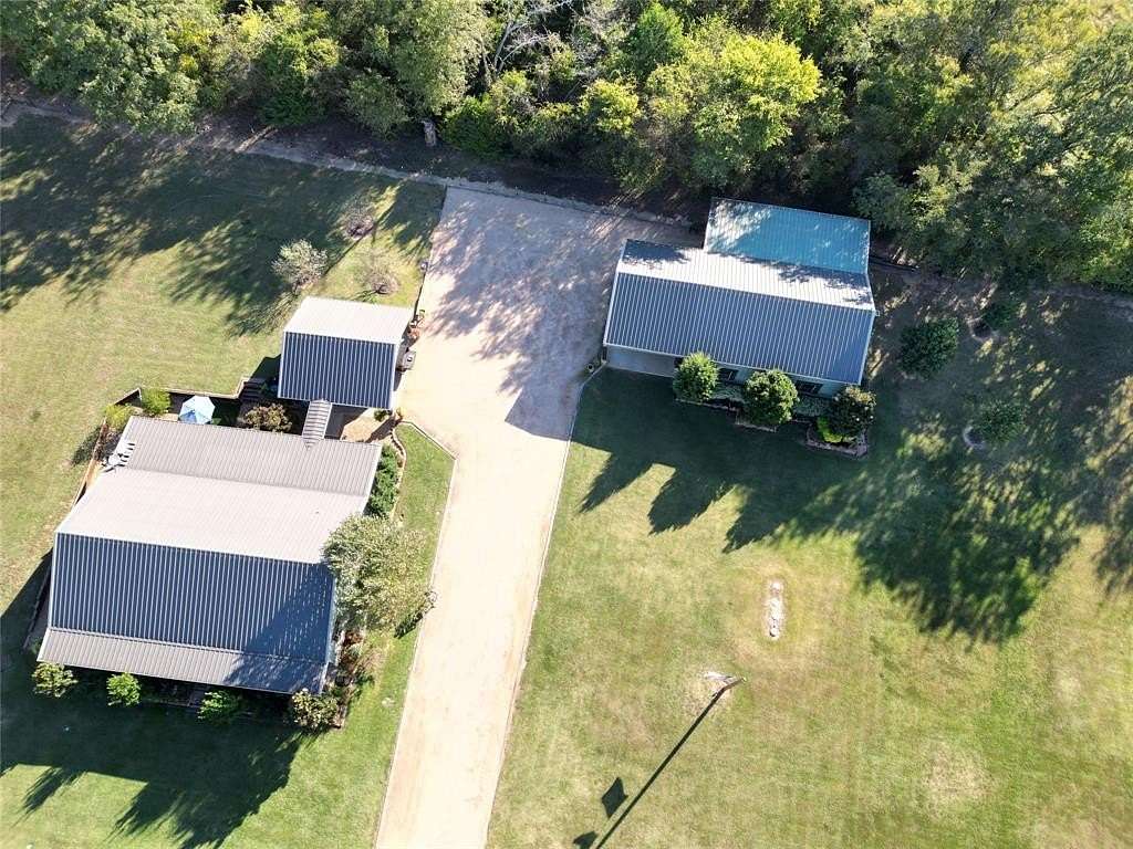 2.39 Acres of Residential Land with Home for Sale in Canton, Texas