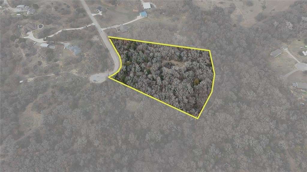 5 Acres of Residential Land for Sale in Springtown, Texas