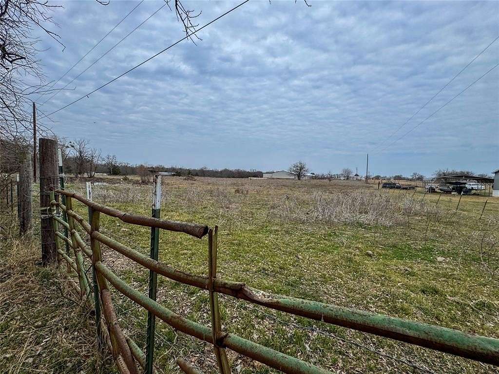 2 Acres of Residential Land for Sale in Lone Oak, Texas