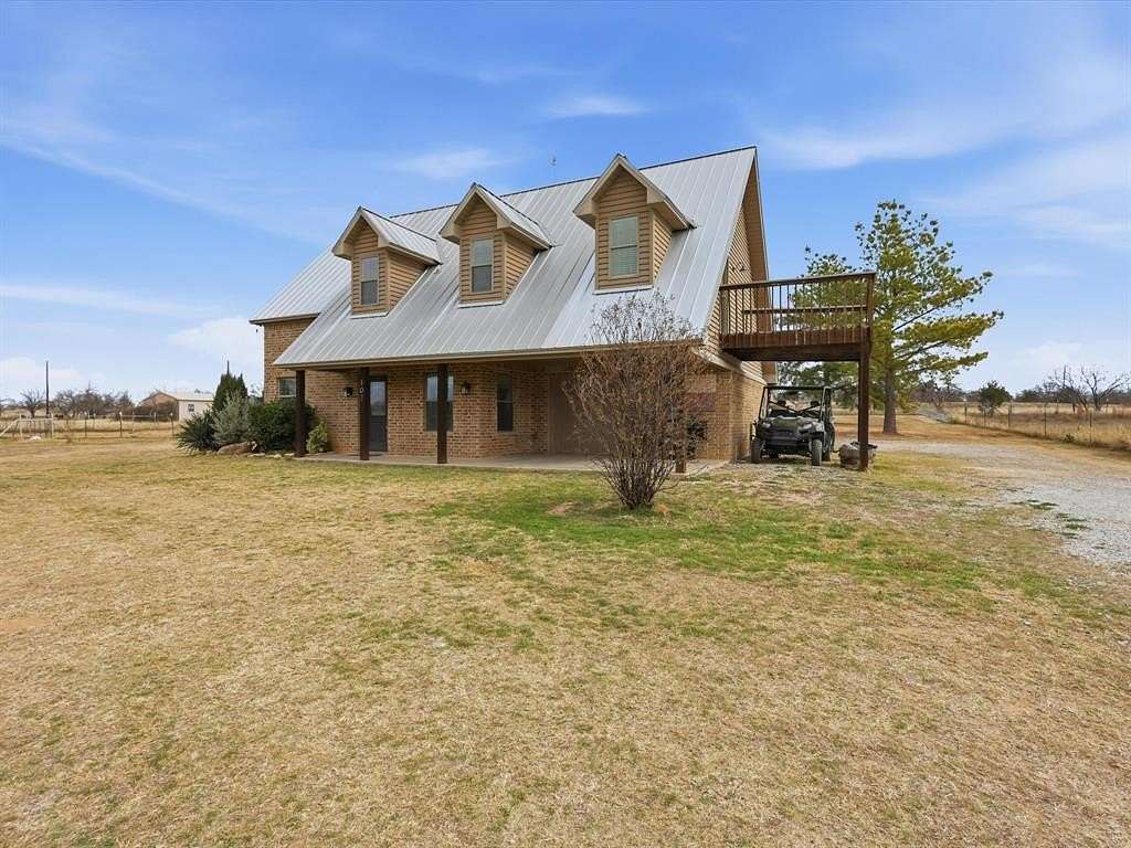 4.7 Acres of Land with Home for Sale in Bridgeport, Texas