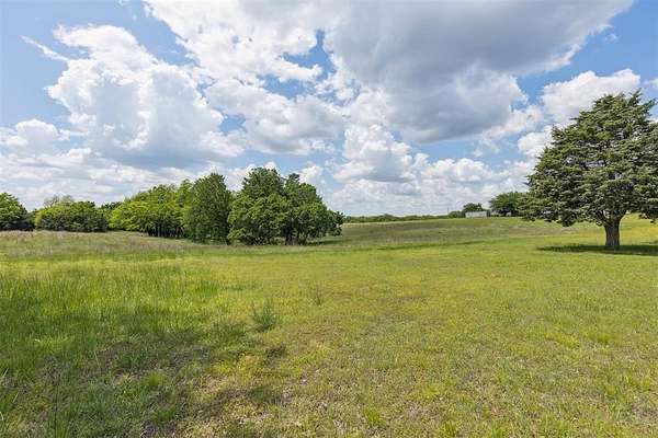 10 Acres of Land for Sale in Jones, Oklahoma
