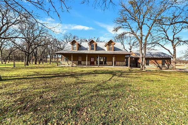 6.58 Acres of Land with Home for Sale in Boyd, Texas
