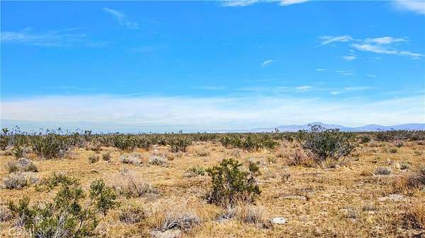 5 Acres of Residential Land for Sale in Victorville, California
