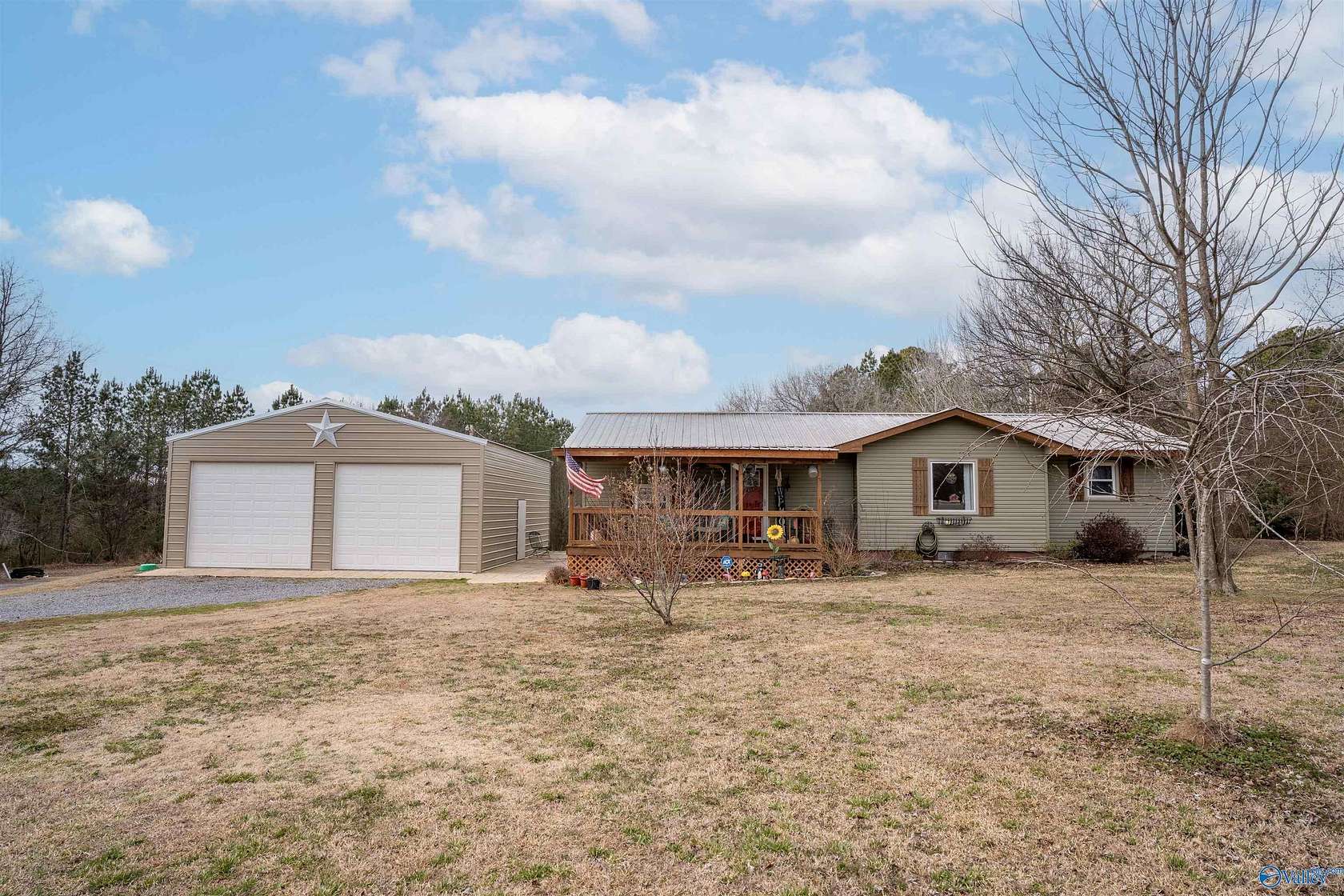 4.12 Acres of Residential Land with Home for Sale in Section, Alabama