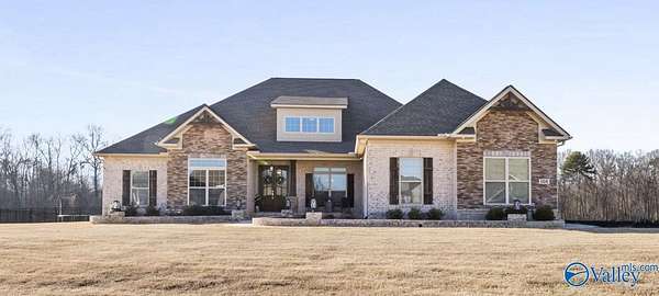 5 Acres of Residential Land with Home for Sale in Meridianville, Alabama