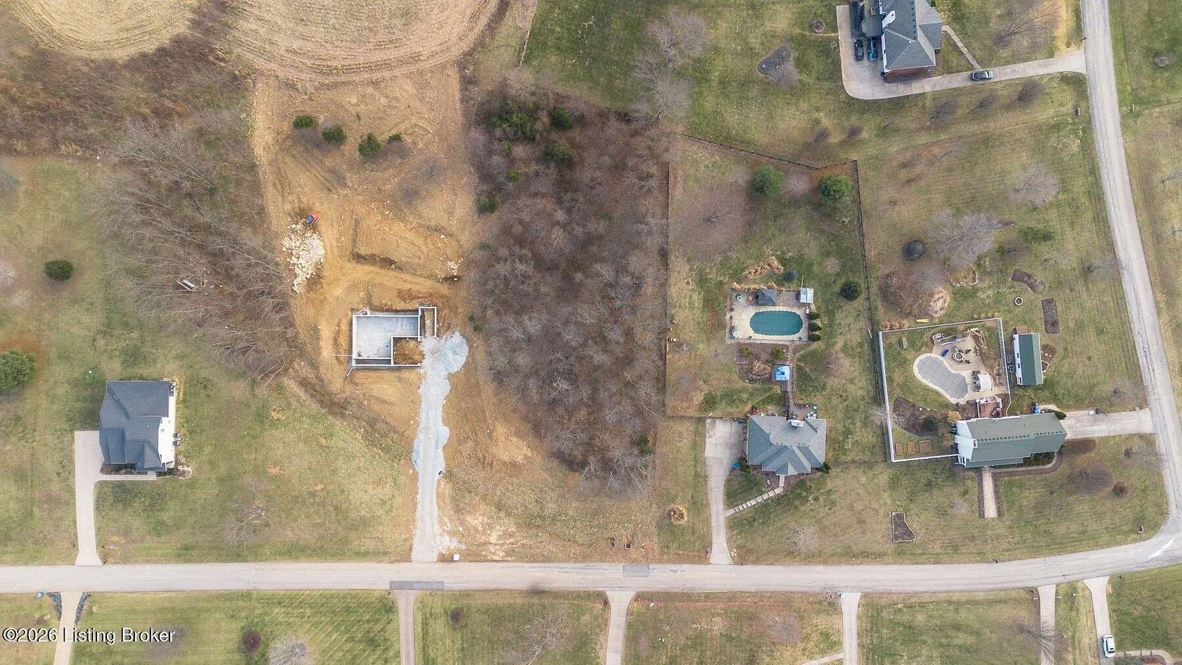 1 Acre of Residential Land for Sale in La Grange, Kentucky