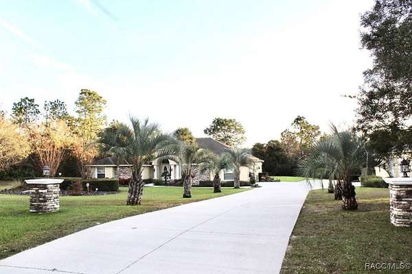 3.19 Acres of Residential Land with Home for Sale in Beverly Hills, Florida